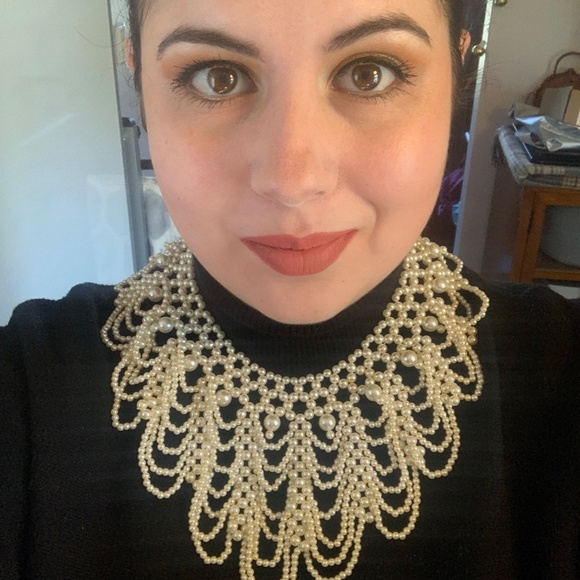 Meet your Posher, Elizabeth - Picture 5 of 5